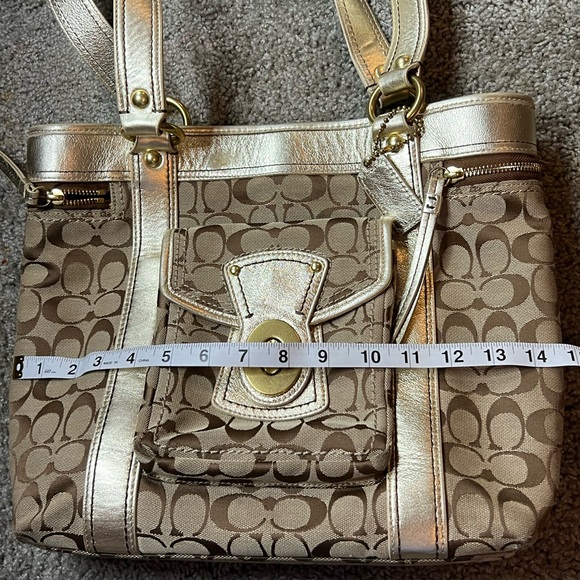 Authentic ✨ Coach Hand Bag with Wallet, size OS color Metallic Gold - Picture 3 of 7